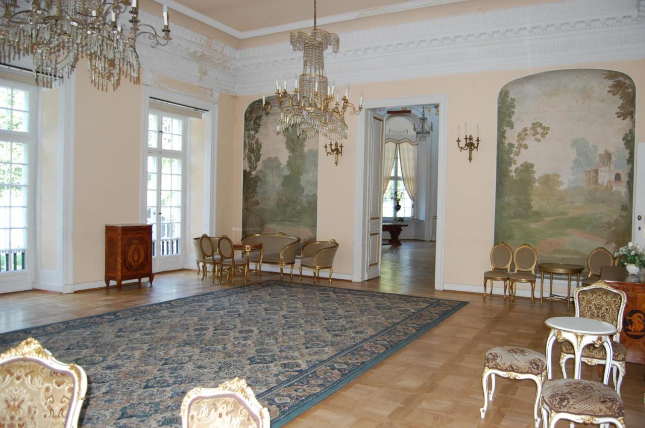 Hotel Butikowy Palac Jablonna Eksteriør billede